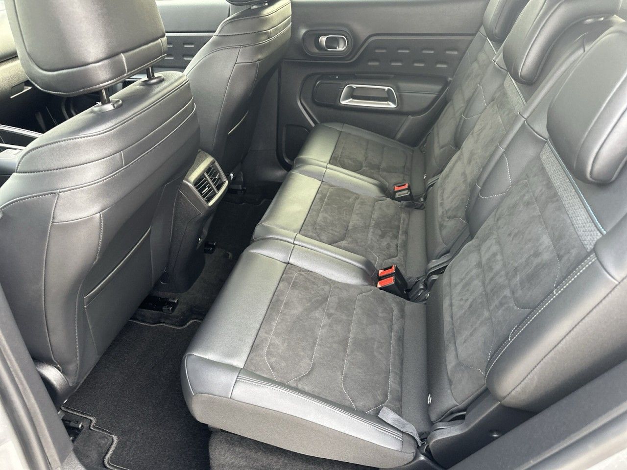 Fahrzeugabbildung Citroën C5 Aircross Hybrid 136 E-DSC6 e-Series