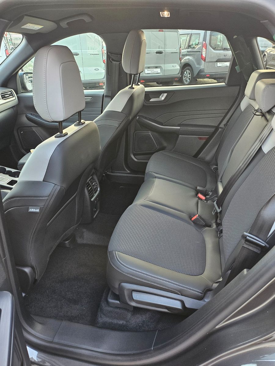 Fahrzeugabbildung Ford Kuga Plug-In Hybrid Sound Edition