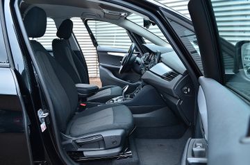 BMW 216 - 11