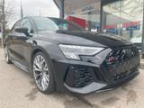 Audi RS3 Sportback/Leder/Pano/RS-Abgas/B&O/Matrix/MMi - Audi RS3 mit Benzin-Antrieb: Schwarz, Kombi