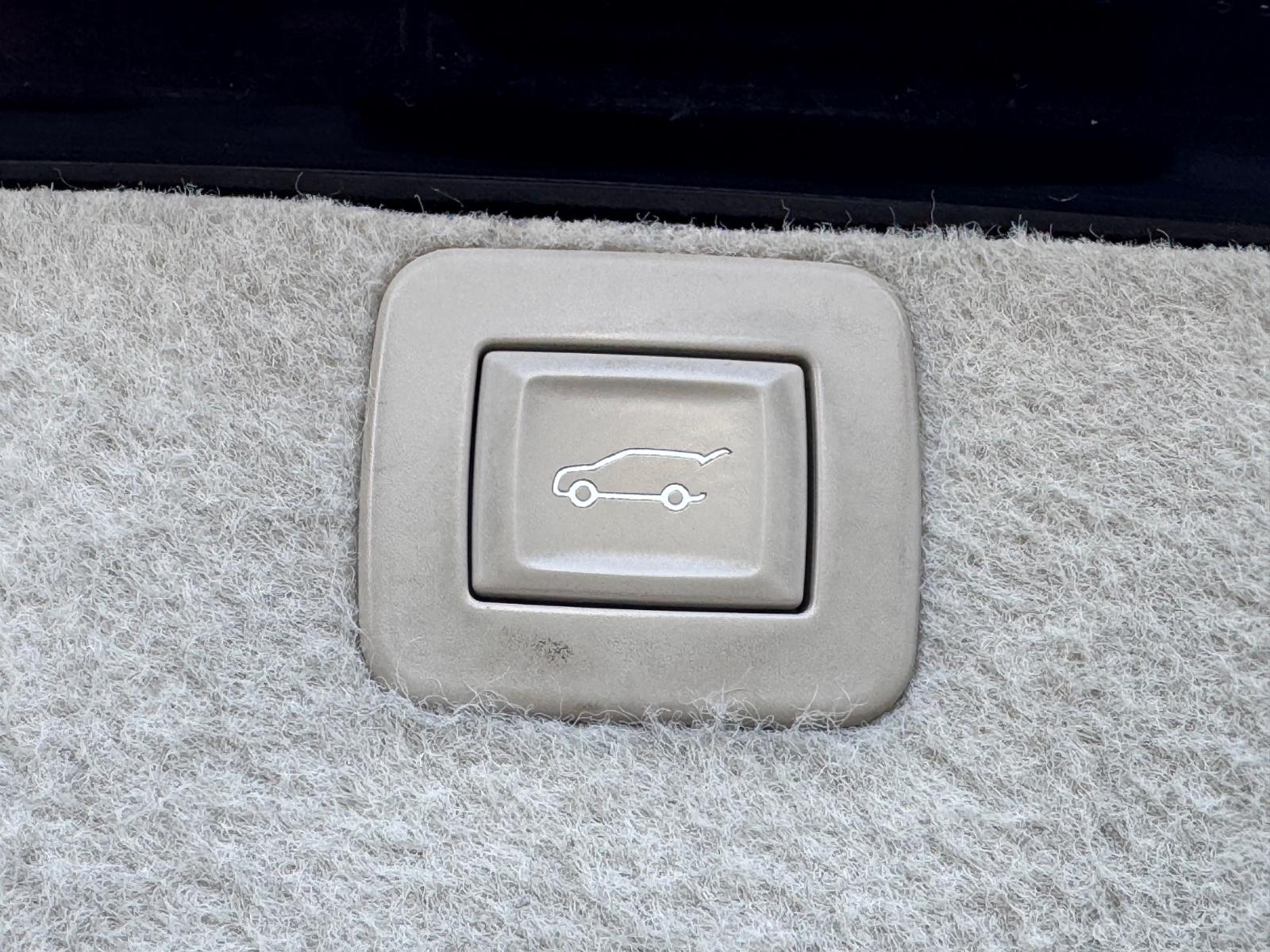 Opel Insignia 2012 — photo 23