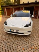 Tesla Model Y Long Range Dual Motor AWD Long Range - Tesla Model Y Gebrauchtwagen in Berlin
