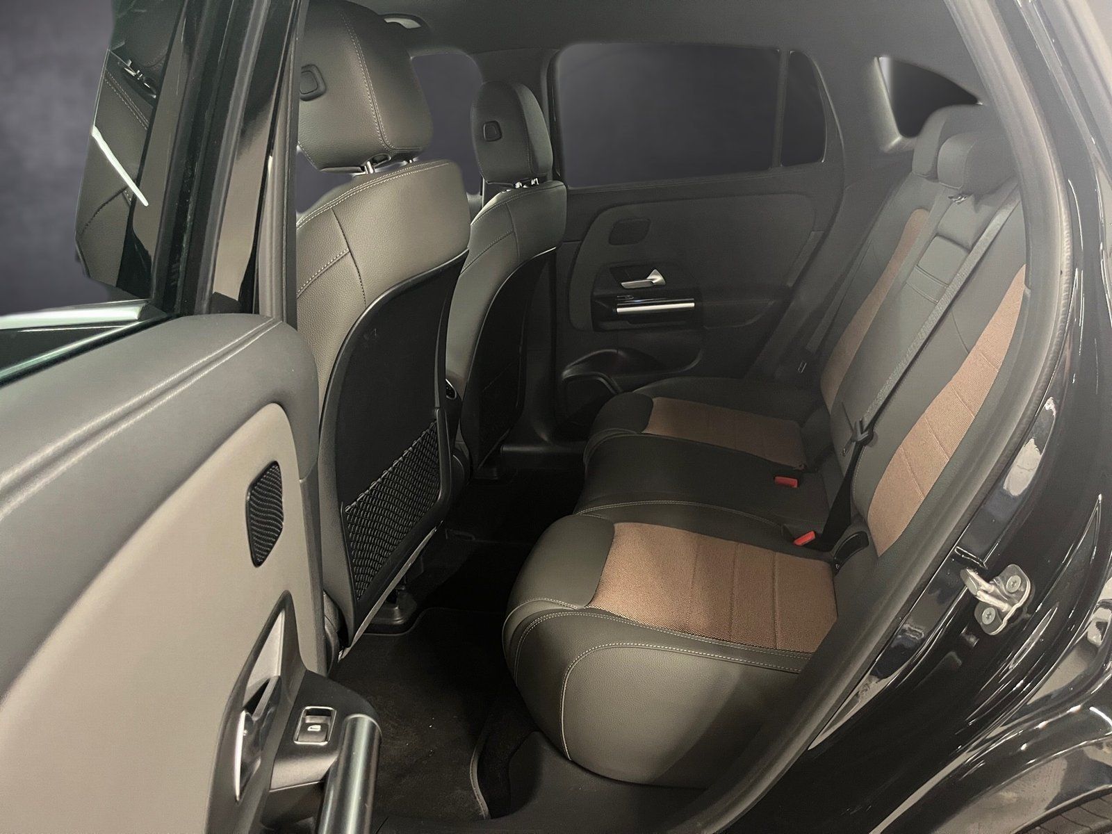Fahrzeugabbildung Mercedes-Benz EQA 250+ Electric Art*360°*Distronic*Totwink*LED