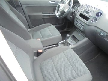 Volkswagen Golf Plus - 11