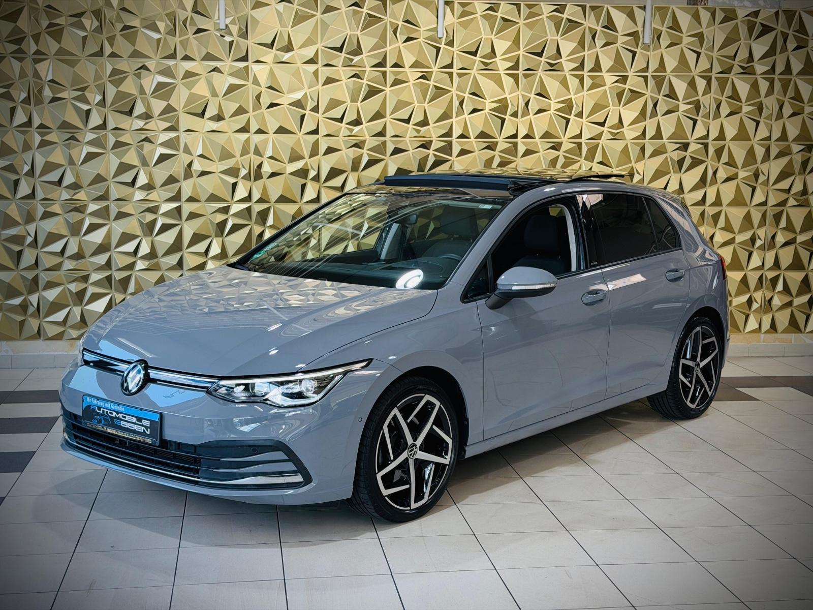 Volkswagen Golf VIII Lim. Active|AUTOMATIK|PANORAMA|DCC|