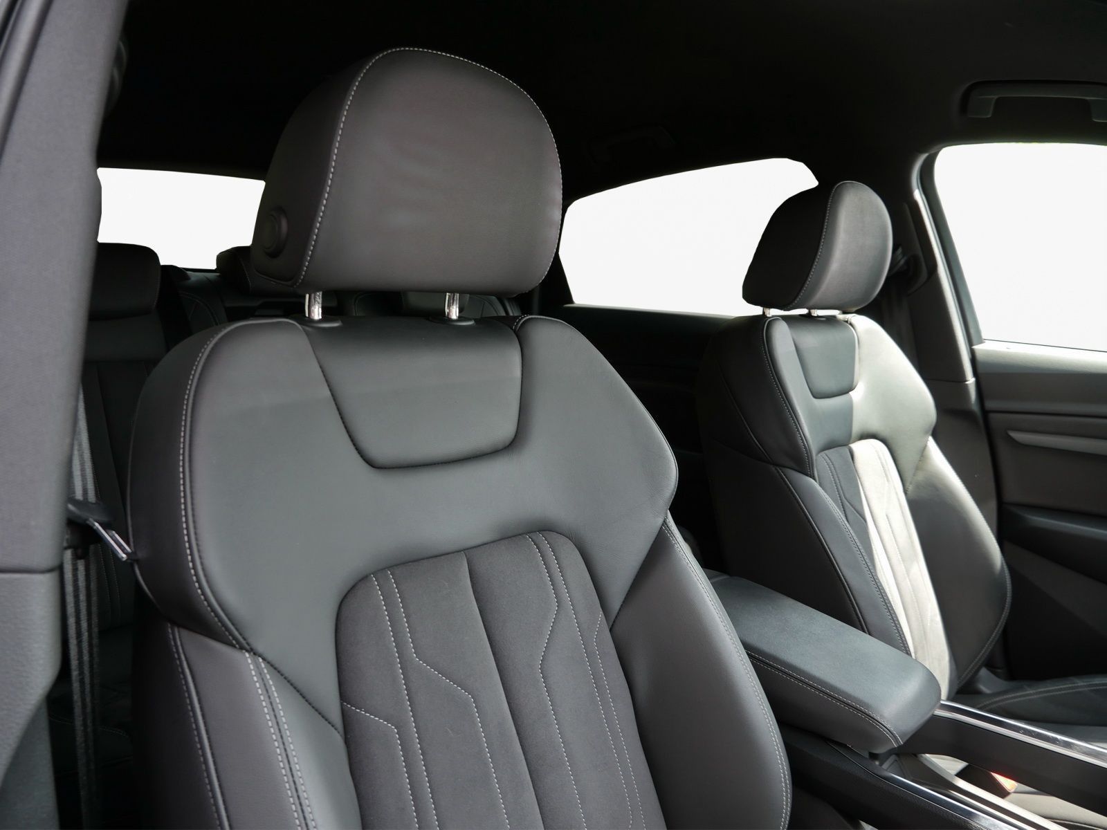 Audi Q8 e-tron - Bild 11