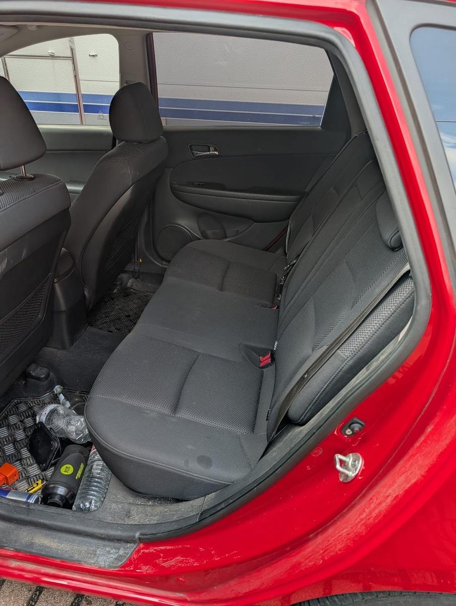 Hyundai i30 2009 — photo 6