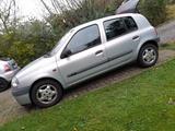 Renault Clio Basis 1.2 Basis - gebrauchte Renault Clio aus dem Jahr 2000