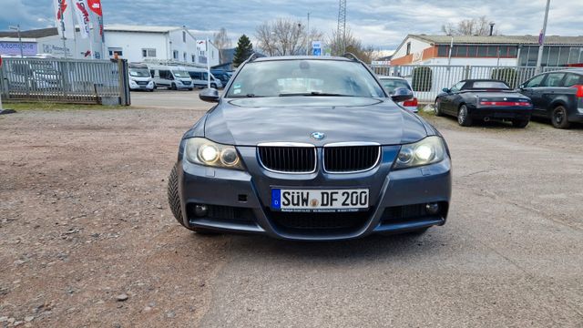 BMW Touring 320i TOP/SCHECKHEFT/1HAND