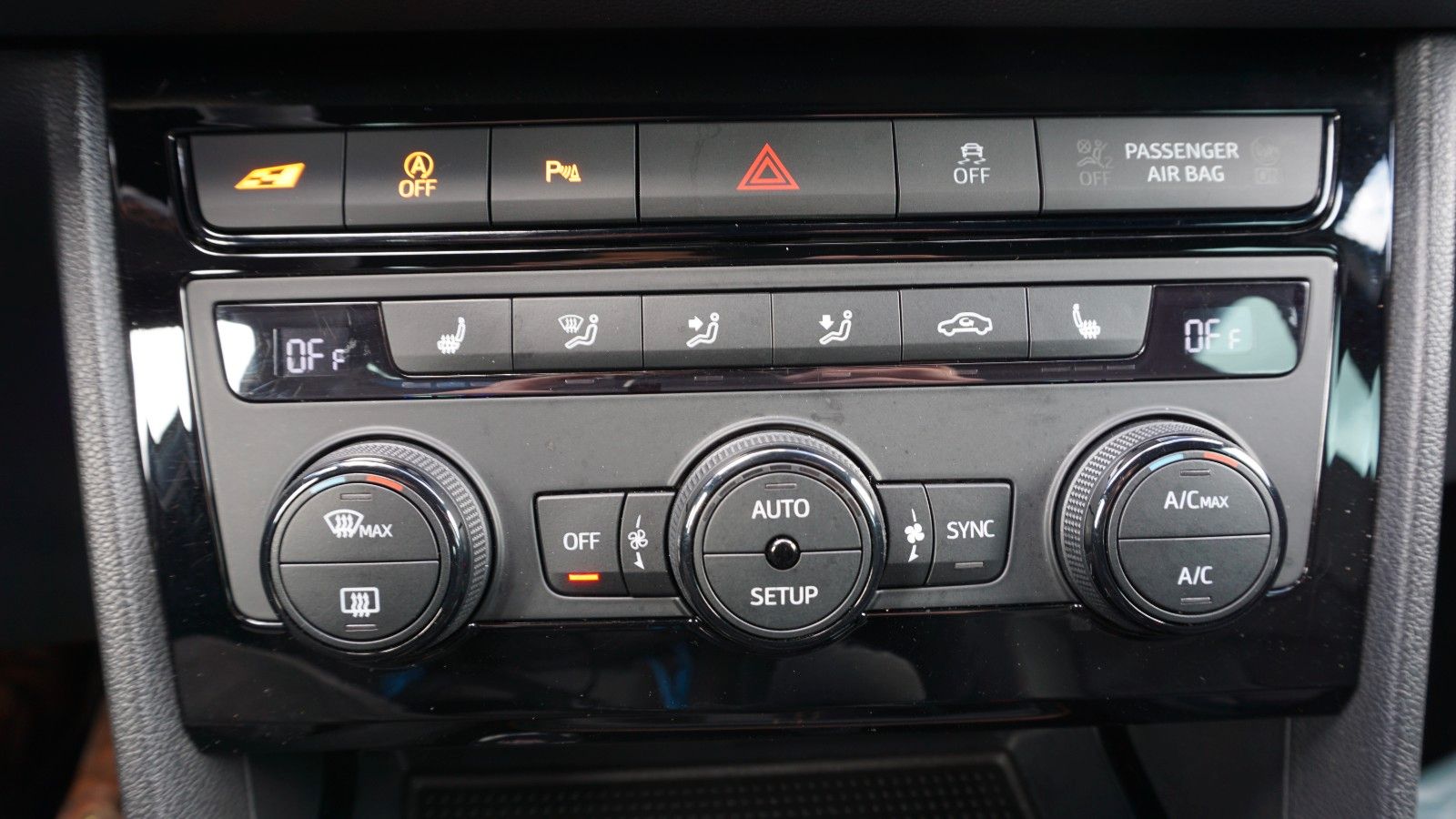 Fahrzeugabbildung SEAT Leon Cupra R Limitiert 673 von 799, ACC, Kamera