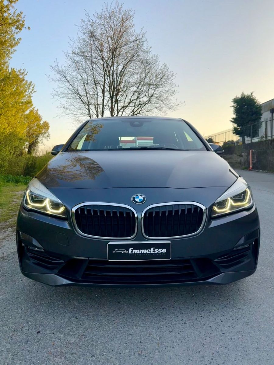 BMW 218