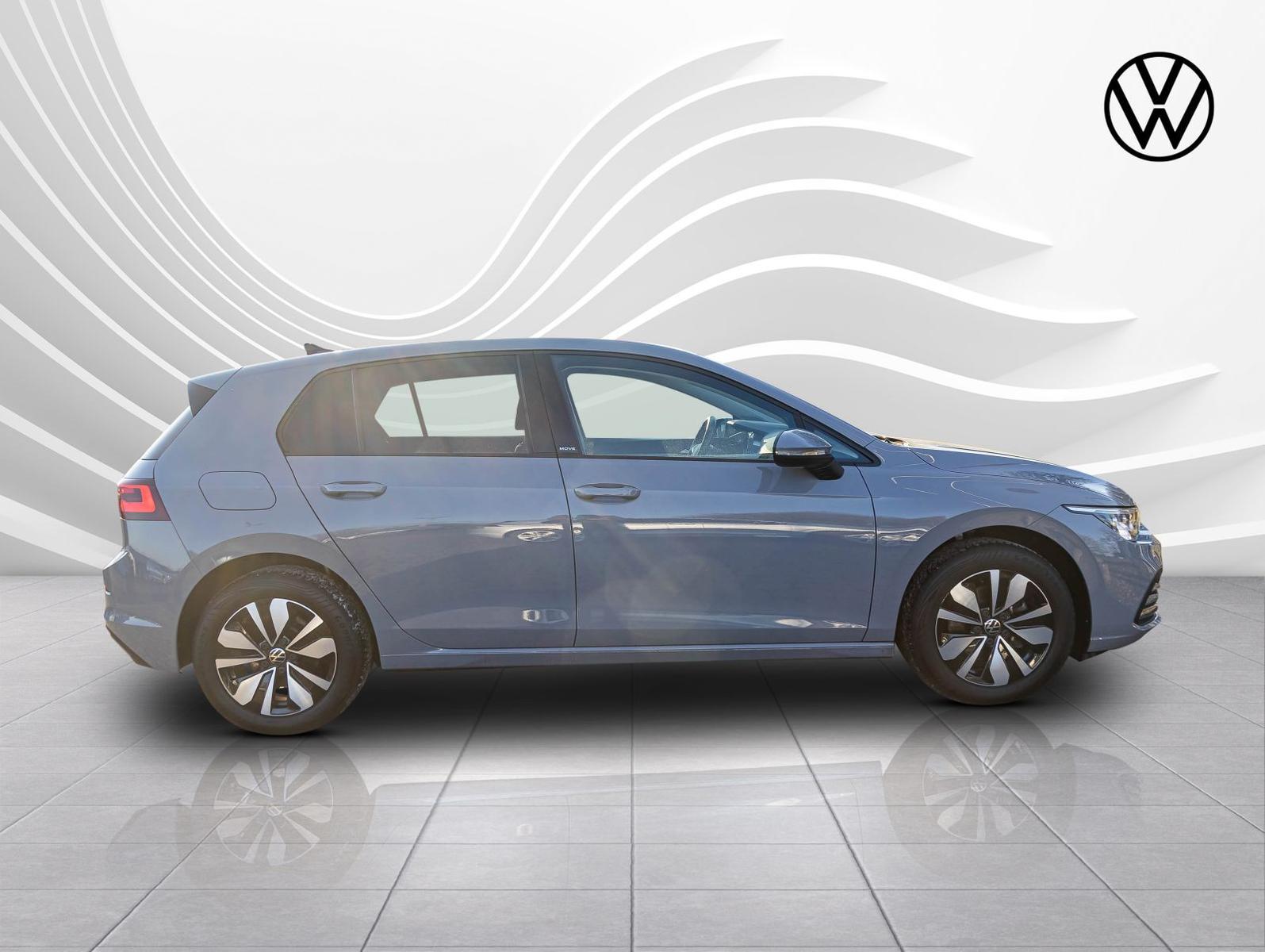 Volkswagen Golf VIII 1.5 eTSI "MOVE" DSG Navi LED Digital C