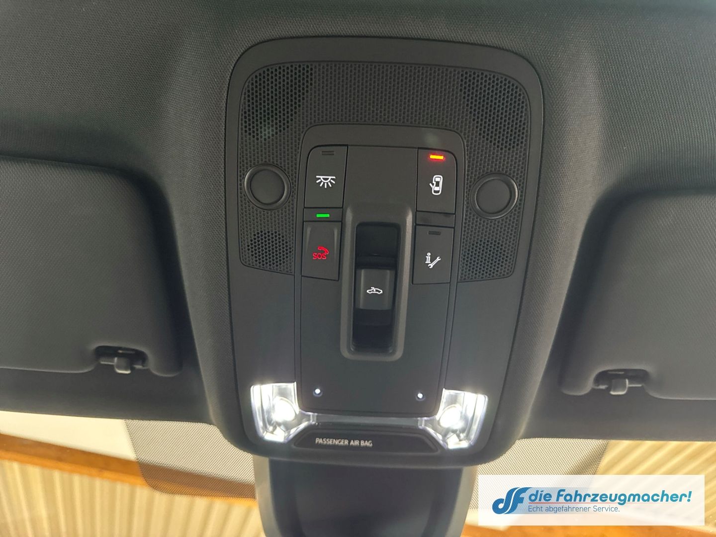 Fahrzeugabbildung Audi A3 Sportback 40 TFSI quattro S line El. Panodach