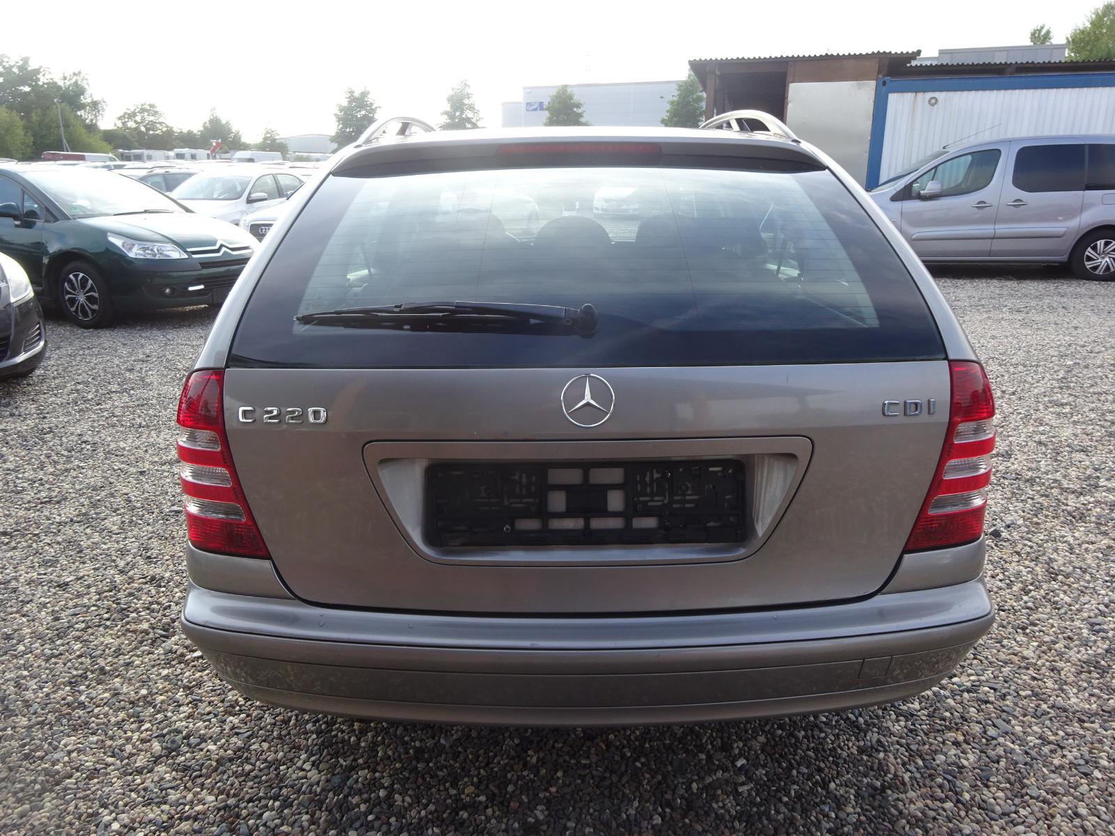 Mercedes-Benz C220 2005 — photo 5