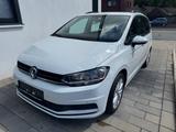 Volkswagen Touran 1.6 TDI SCR DSG Navi Bluetooth PDC