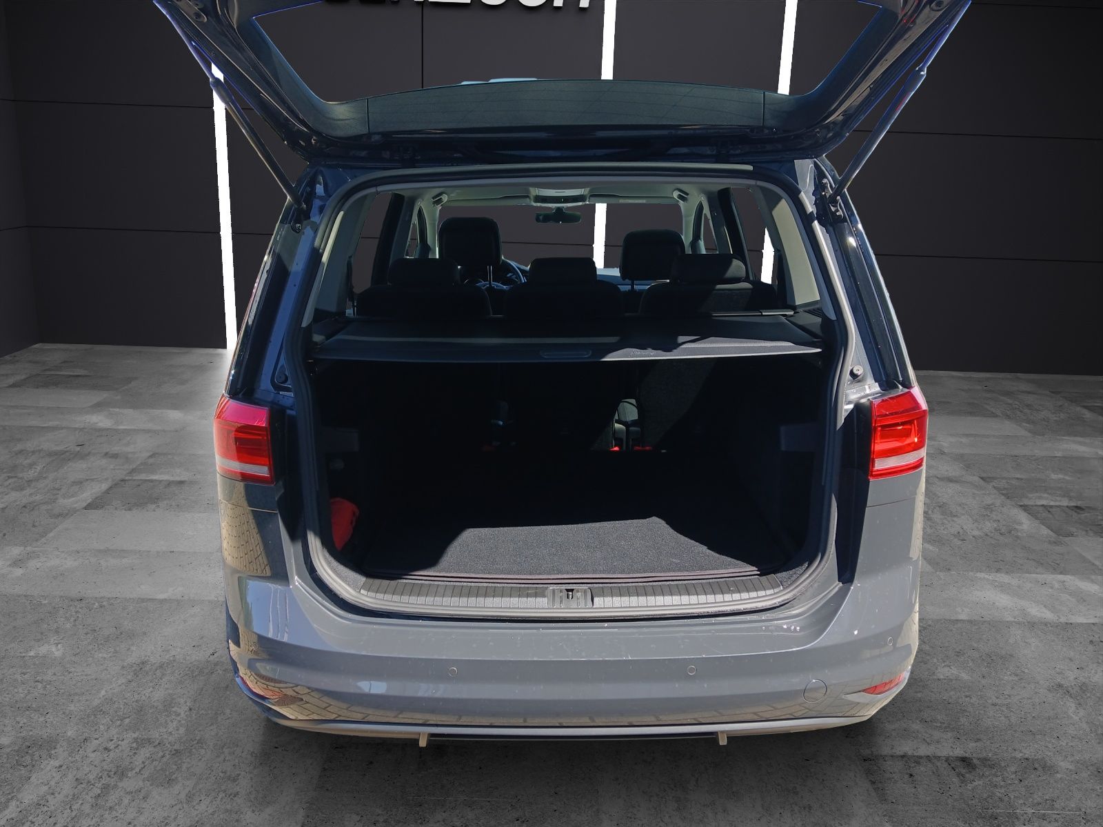 Fahrzeugabbildung Volkswagen Touran TDI Comfortline LED PDC SH LM