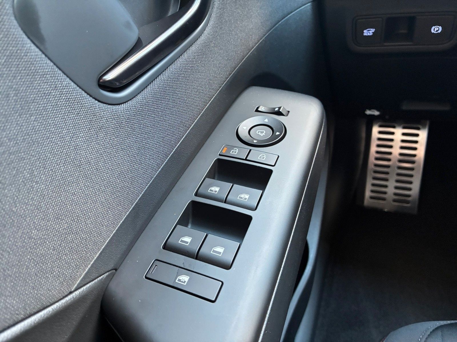 Fahrzeugabbildung Hyundai Kona 1.6 T-GDI N Line Kamera,LED,Navi,SHZ,ACC,LM