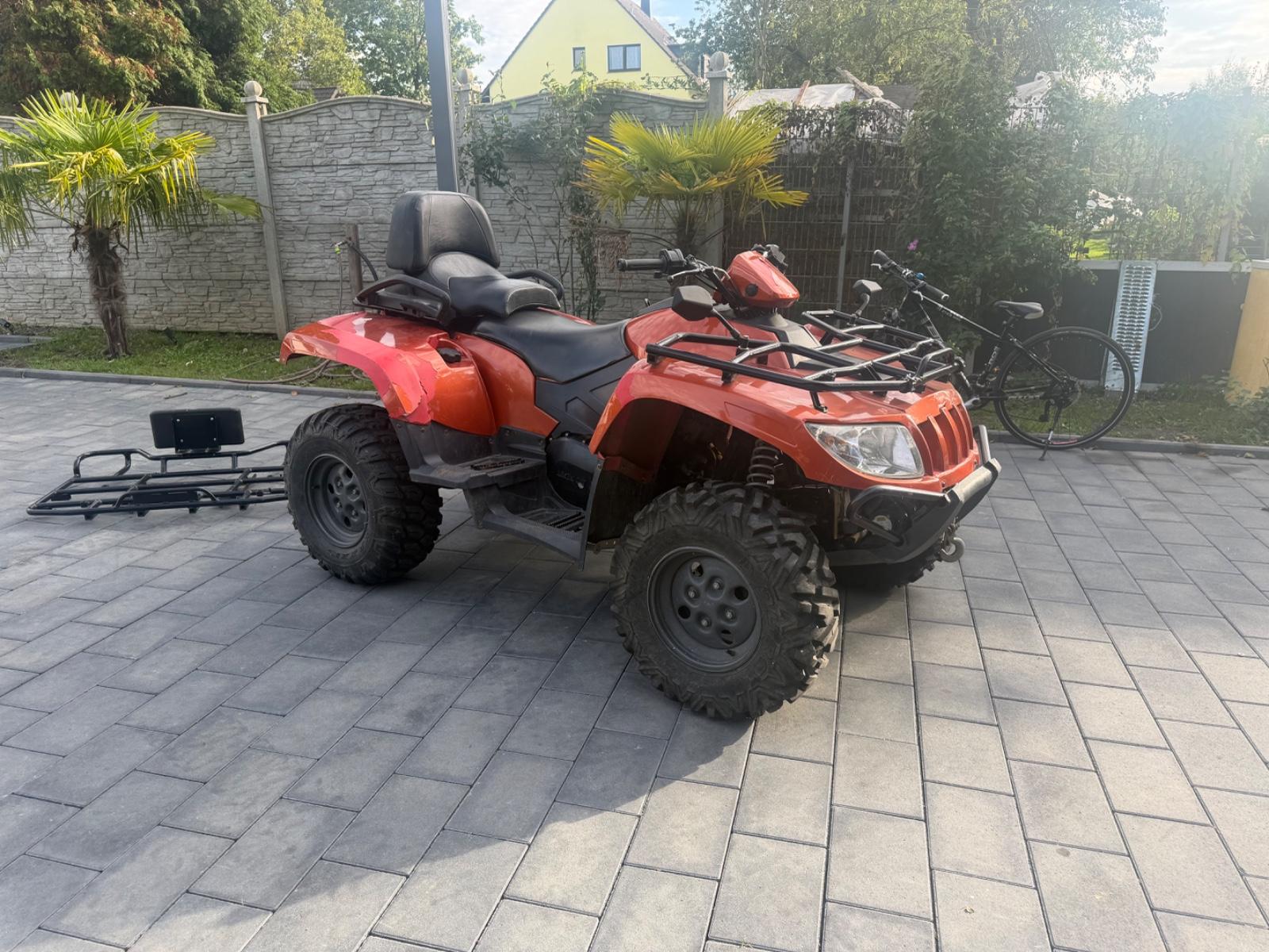 Arctic Cat 650 2009 — салон
