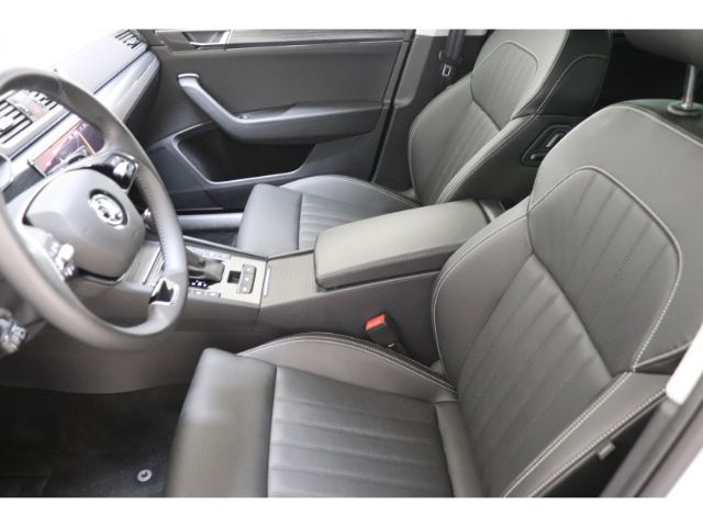 Superb COMBI PREMIUM EDITION DSG+NAVI+LEDER+SITZ