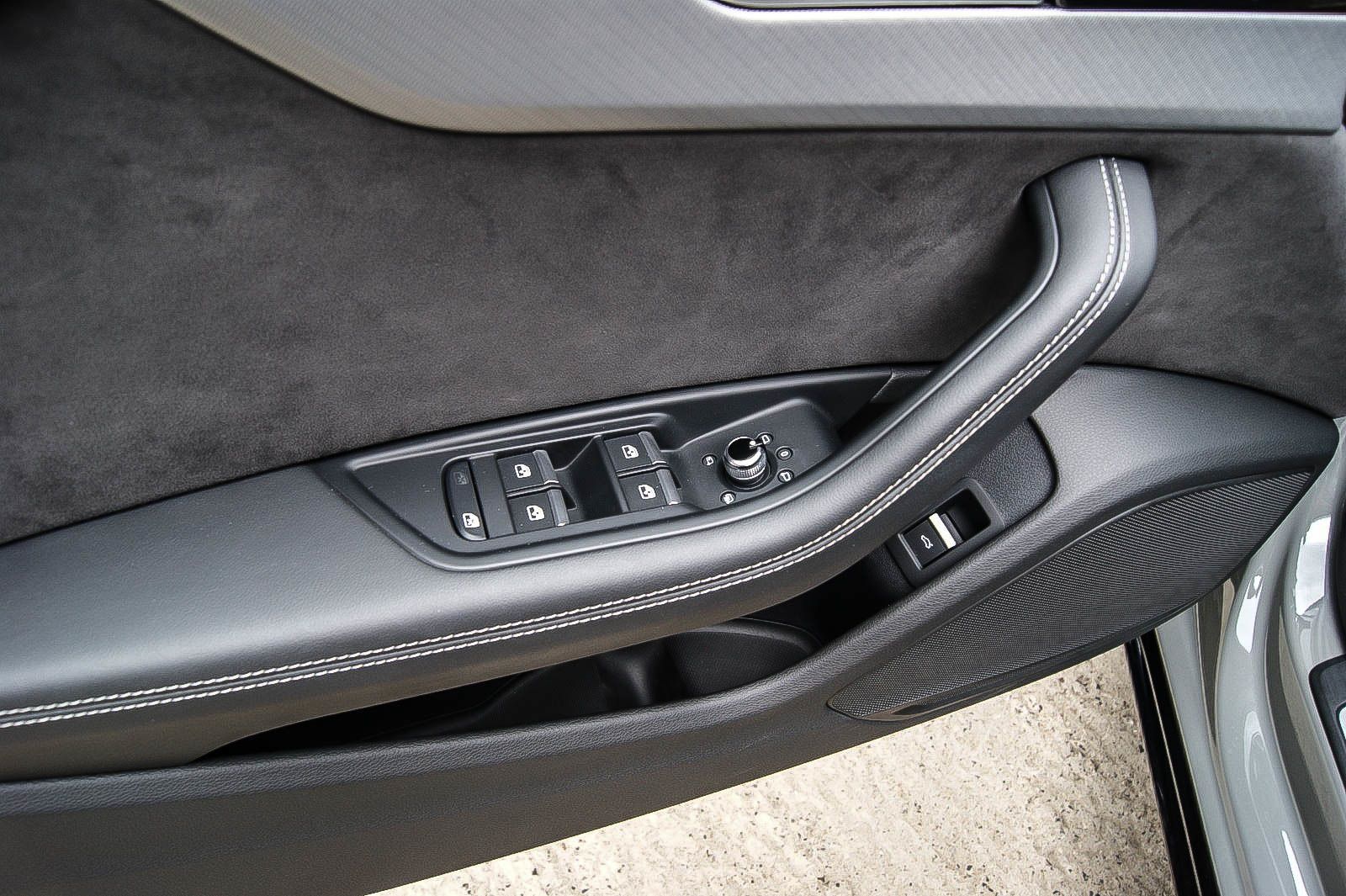 Fahrzeugabbildung Audi A4 Avant 45TFSI quattro edition one LEDER MATRIX