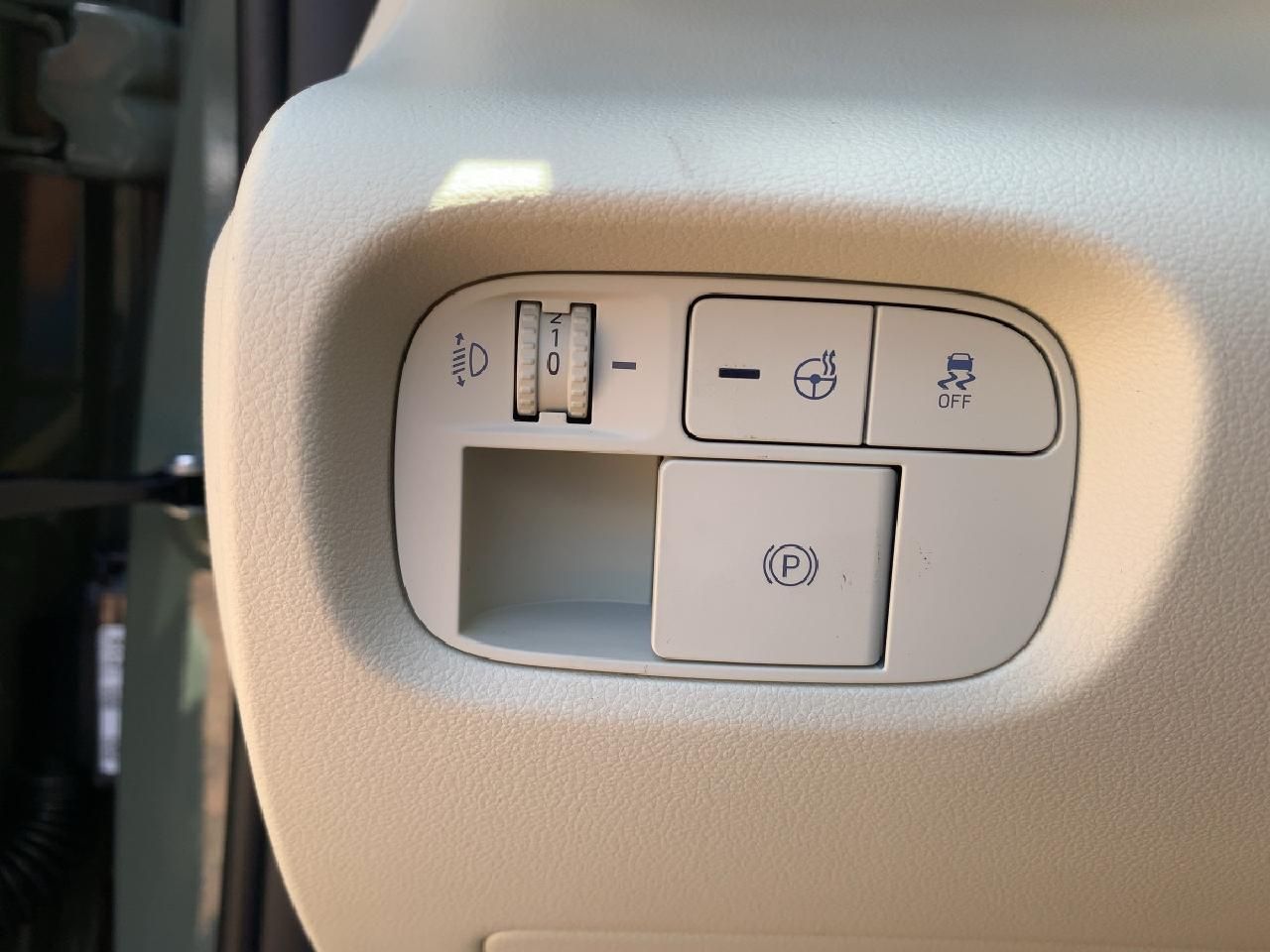 Fahrzeugabbildung Hyundai INSTER Elek. 42 kWh Trend Effizienz Assist. LED*