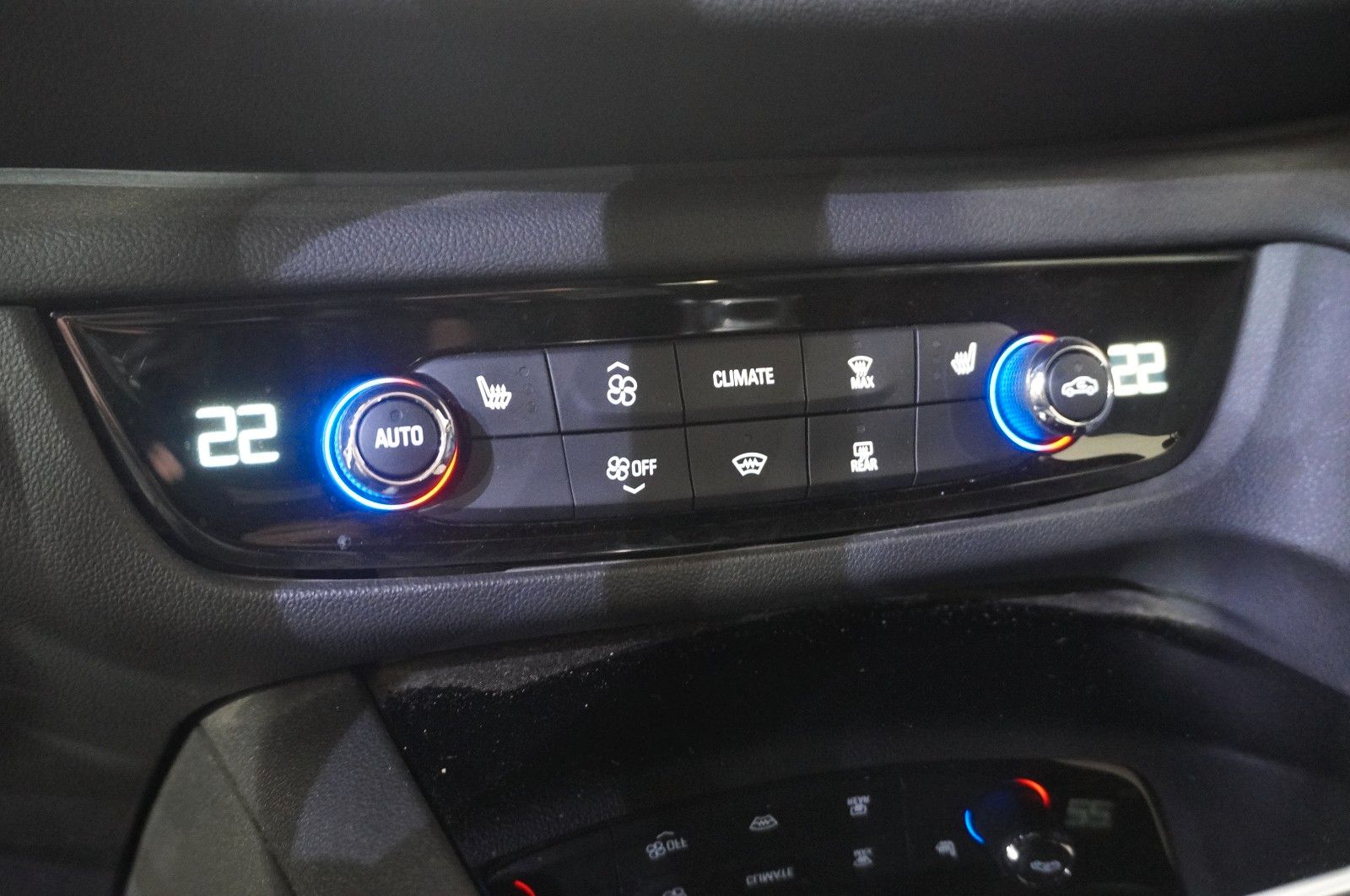 Fahrzeugabbildung Opel Insignia B ST 2.0D ELEGANCE NAVI/LED/VIRTU./AHK