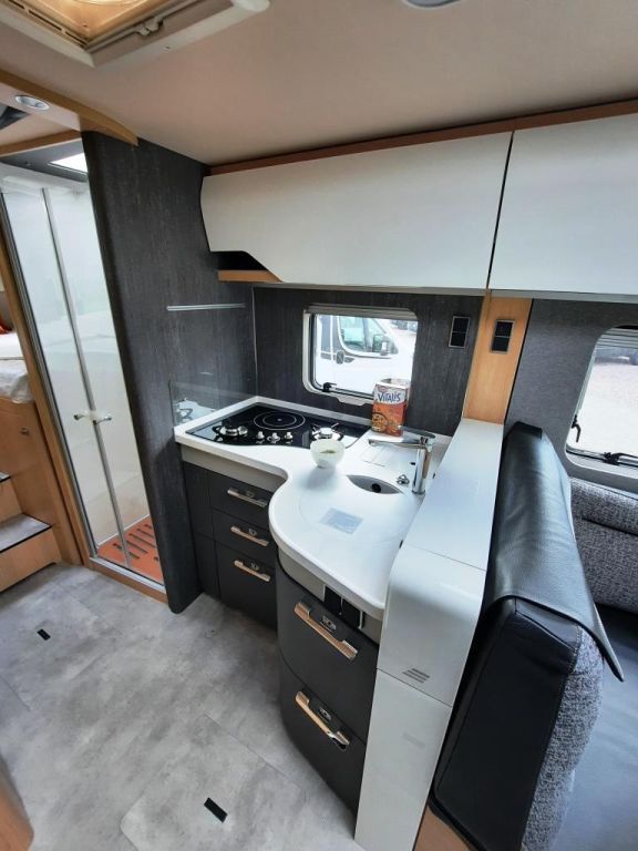 Fahrzeug Übersicht 12 Fahrzeugabbildung HYMER / ERIBA / HYMERCAR B-Klasse ML T 780 BlackLine Verfüg./Sparen Sie 1