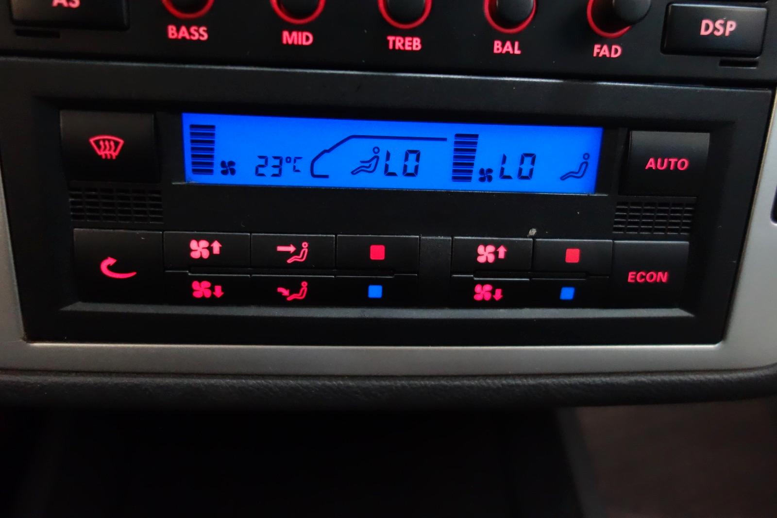 Volkswagen Sharan 2006 — photo 27