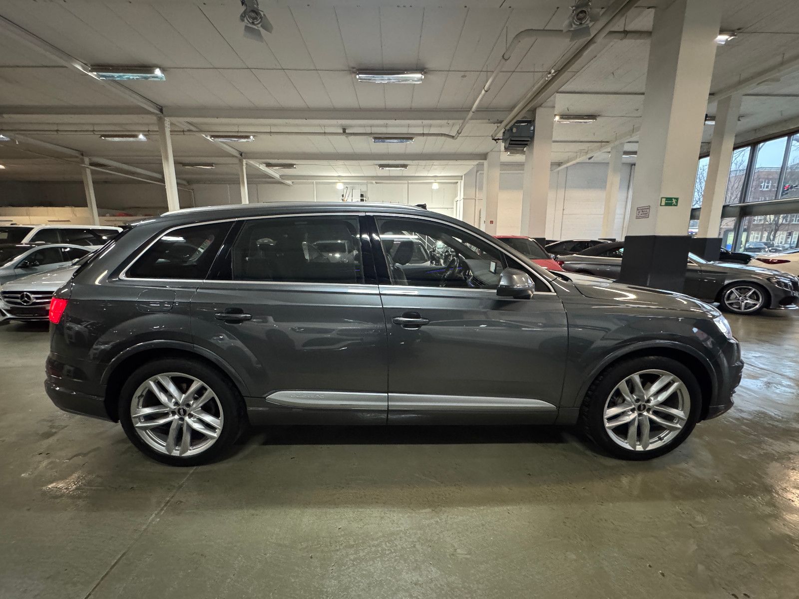 Fahrzeugabbildung Audi Q7 3.0 TDI QUATTRO 3X S-LINE VOLLAUSTATTUNG 21´