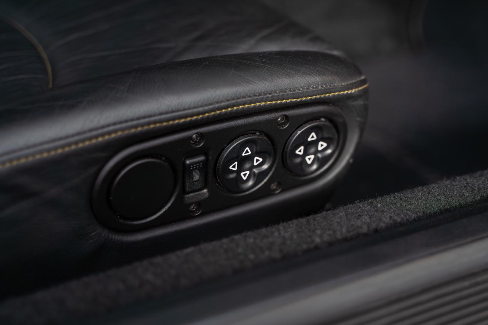 Porsche 993 Carrera 4