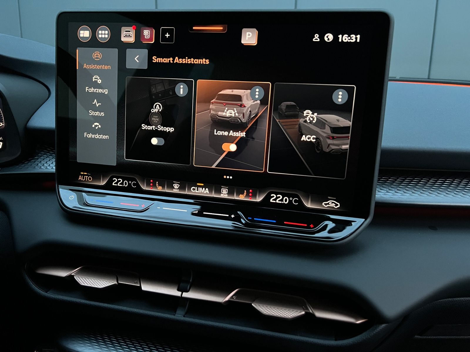 Fahrzeugabbildung CUPRA Terramar VZ 2.0 TSI DSG 4Drive *Garantie, AHK, D