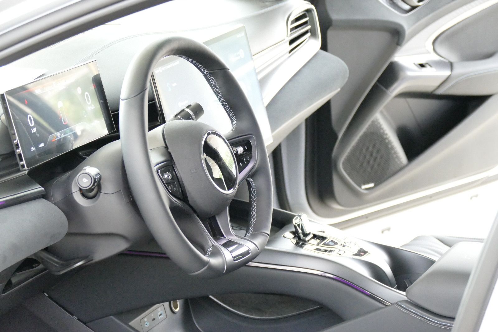 BYD SEAL