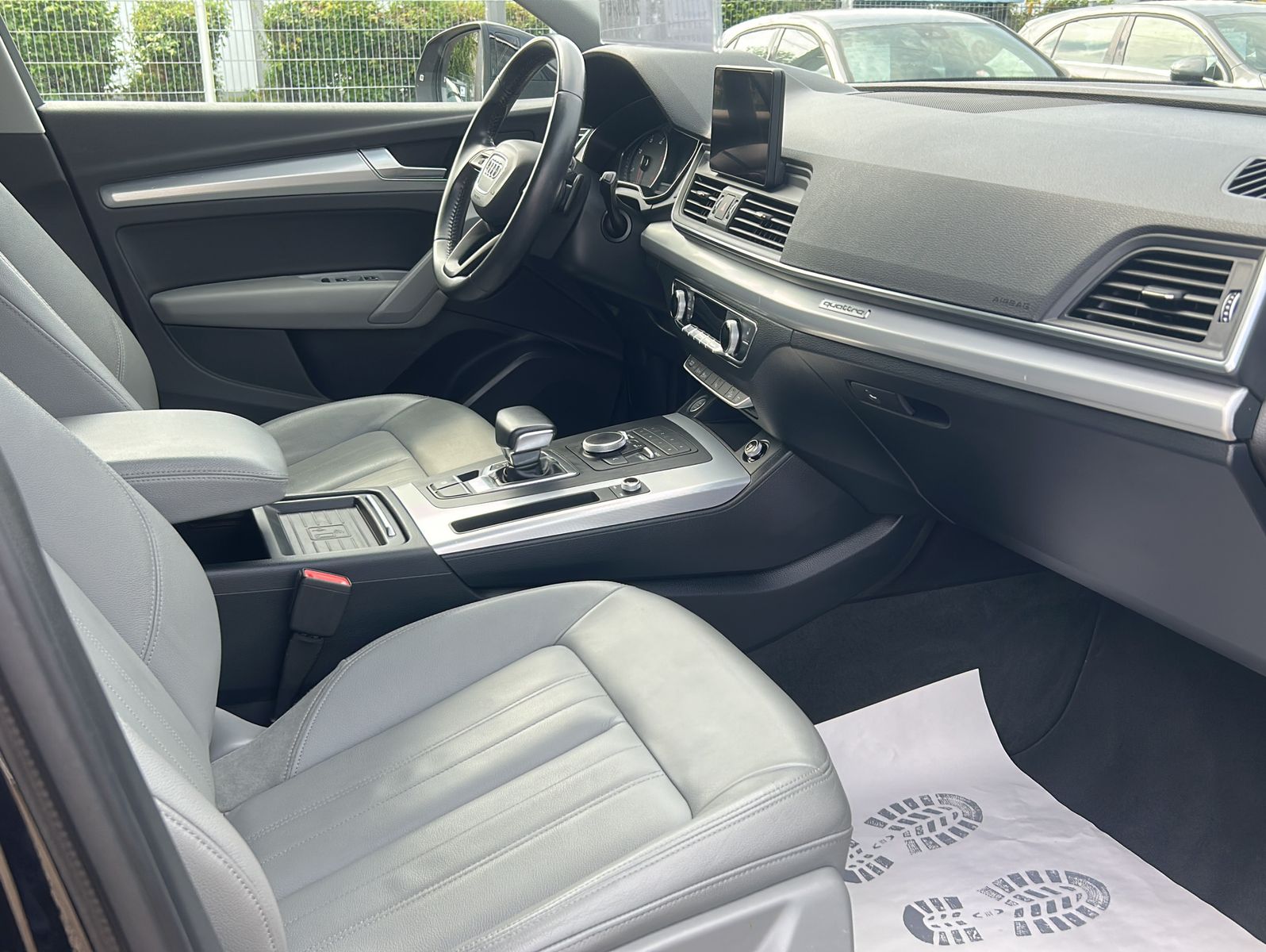 Fahrzeugabbildung Audi Q5 2.0 TDI quattroNavi,PDC,AHK
