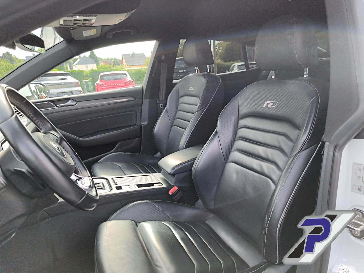 Volkswagen Arteon R-Line AHK+LED-LICHT+NAVI+3-ZONEN-KLIMA