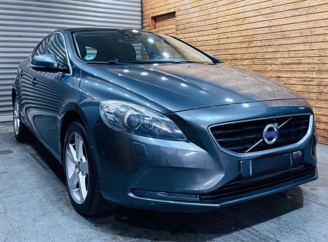 Volvo V40 2.0 Diesel | 150 PS | HU bis 02/...