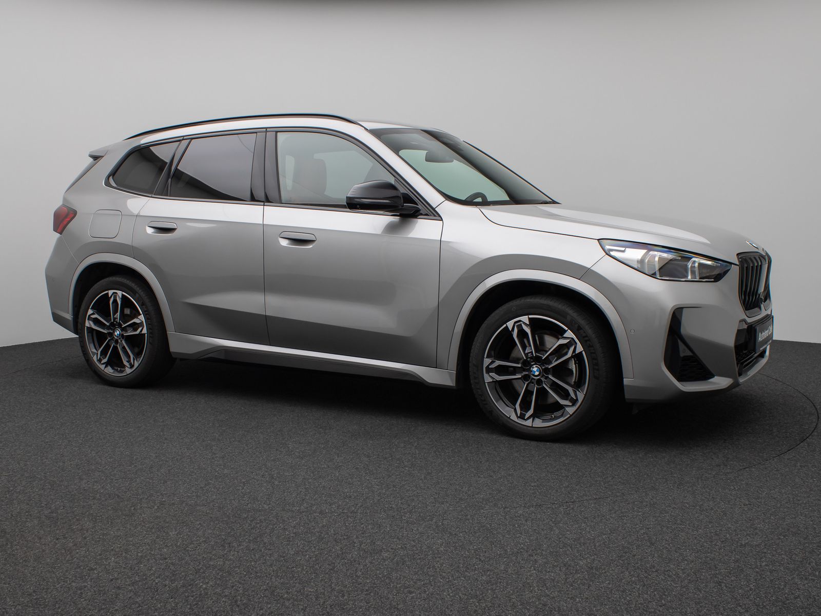 Fahrzeugabbildung BMW X1 xD23i M Sport 360°HUD DAB H/K AHK Komfort 19"