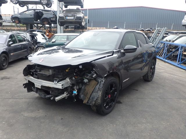 DS Automobiles DS3 Crossback BlueHDi 110 Performance Line