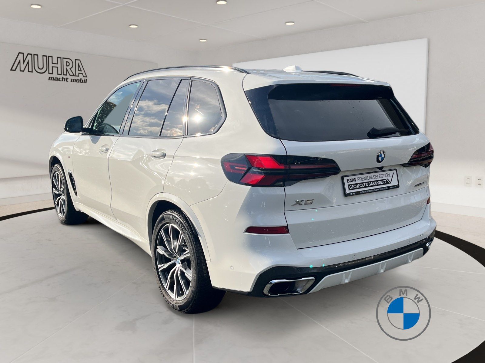 BMW X5 xDrive40d M Sport AHK Pano Sky DA PA Prof HUD foto 4