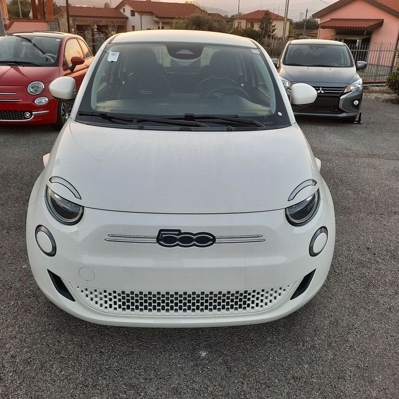 Fiat FIAT 500 Action Berlina 190 24 KWH imagem 2