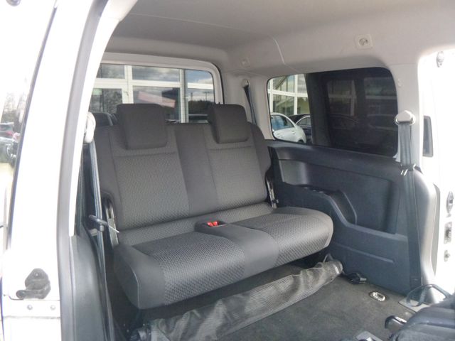 Fahrzeugabbildung Volkswagen Caddy Maxi 2,0 TDI >7Sitze/Sitzheiz/Tempomat<