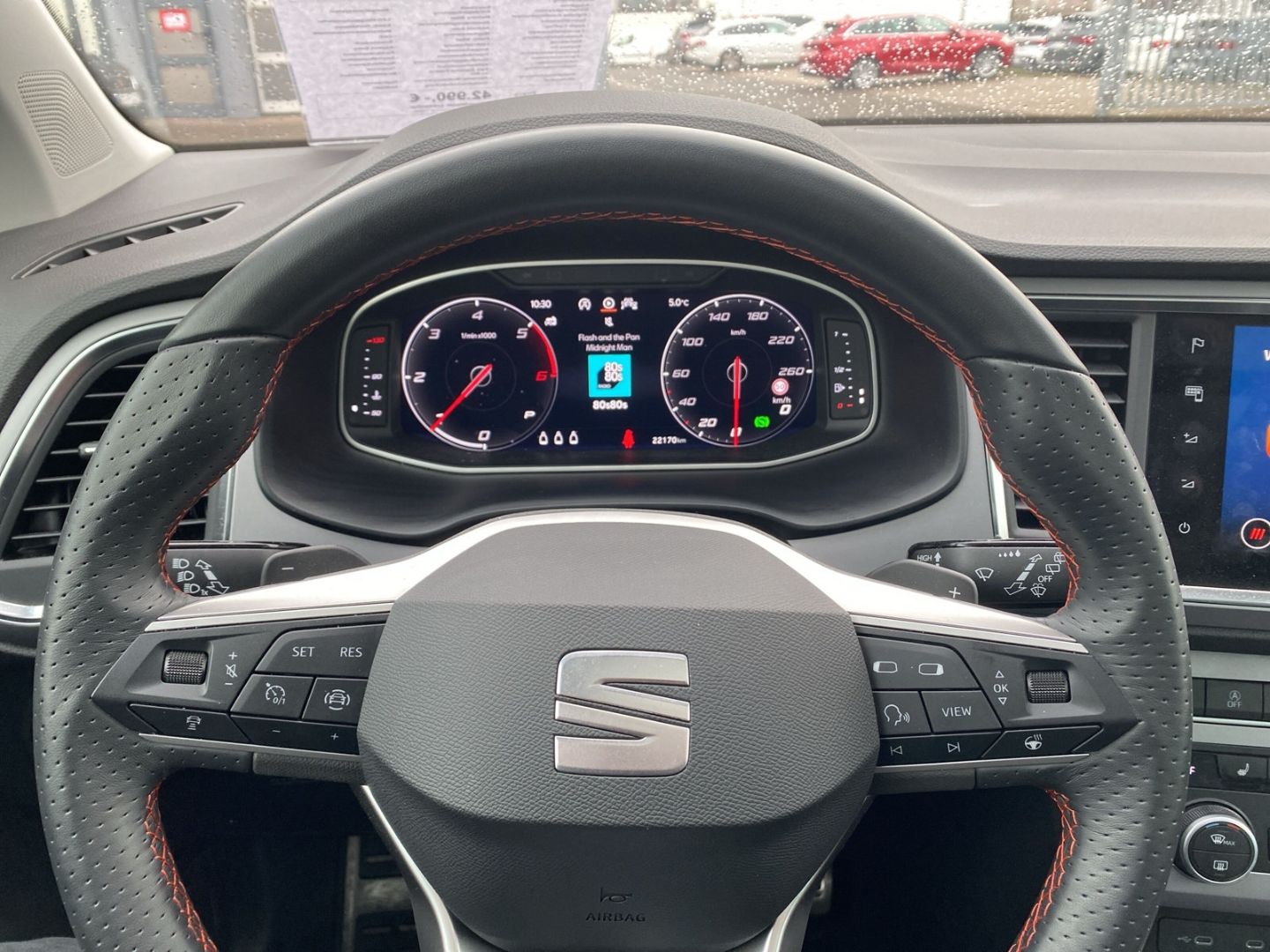 Fahrzeugabbildung SEAT Ateca FR 4Drive 2.0 TDI EU6d AD AHK-klappbar Nav