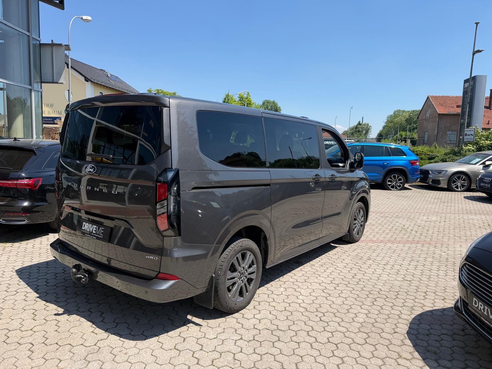 Ford Tourneo Custom Bus 320 L1 Tourneo Titanium AWD foto 8