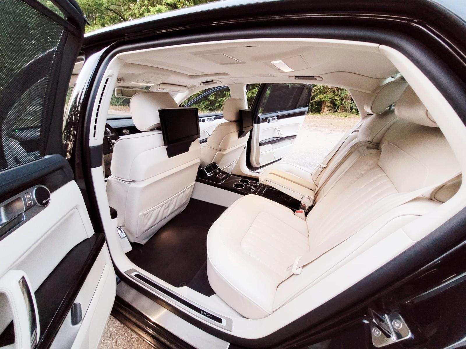 Volkswagen Phaeton 4.2 V8 lang 4MOTION Tiptronic 4-Sitzer -