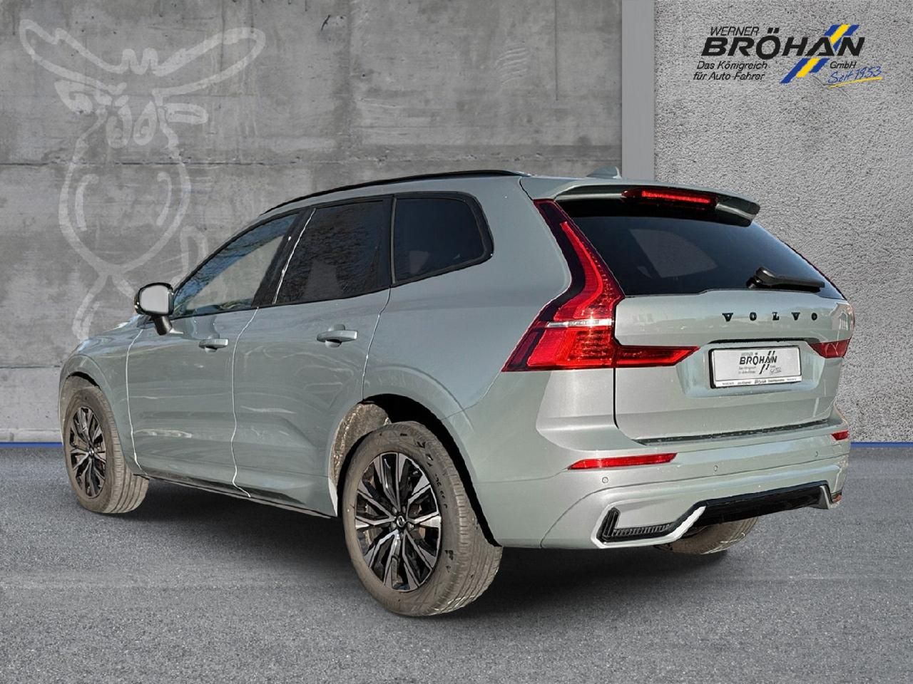 Fahrzeugabbildung Volvo XC60 B4 Diesel Plus Dark 2WD