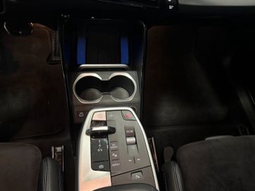 Fahrzeugverkauf 20 BMW X1 18 i sDrive M Sport Kamera Navi LED