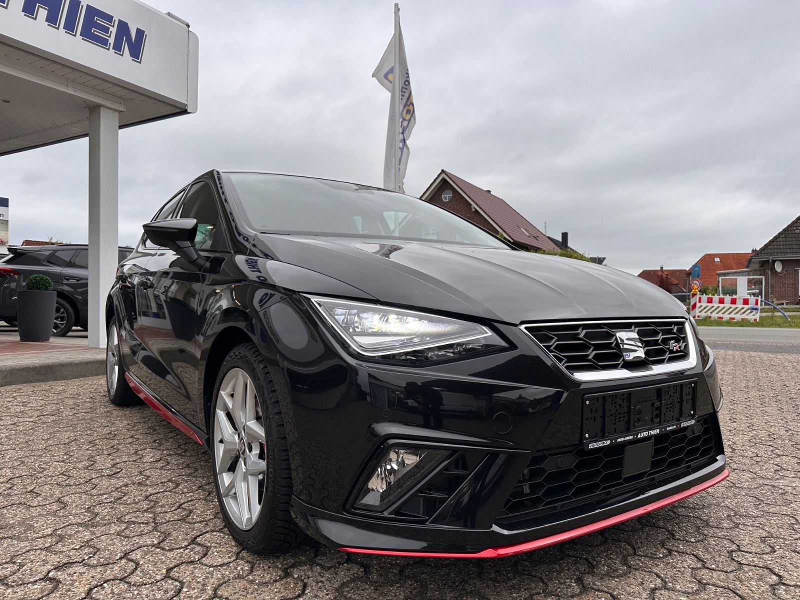 Fahrzeugabbildung SEAT Ibiza FR 1.0 TSI DSG Sportline/ACC/LED/Kamera