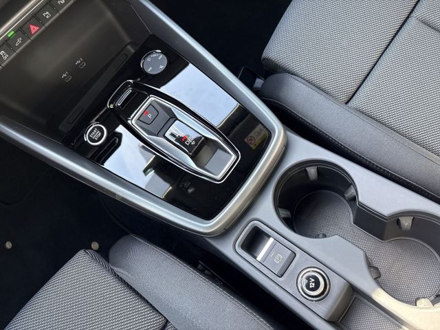 A3 allstreet 40 TFSI e LED+KAM+HUD+VCP+AHK+SONOS