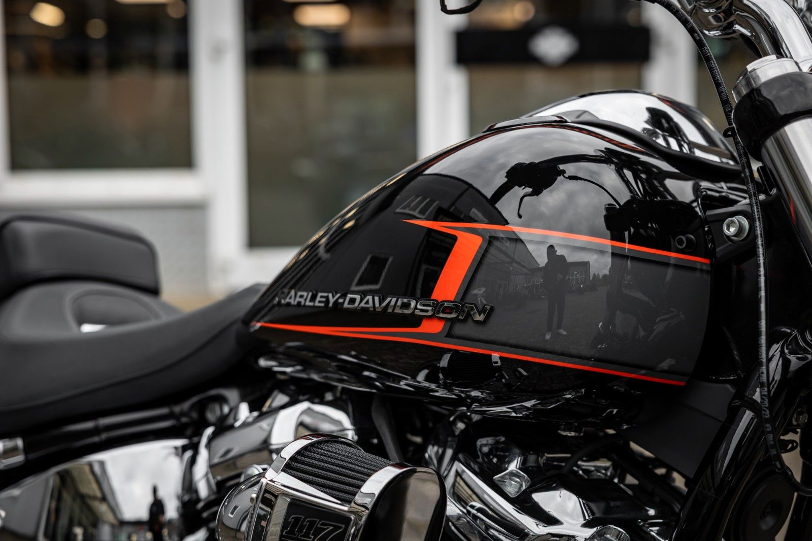 Fahrzeugabbildung Harley-Davidson FXBR Breakout 117 cui MY24 - JEKILL & HYDE