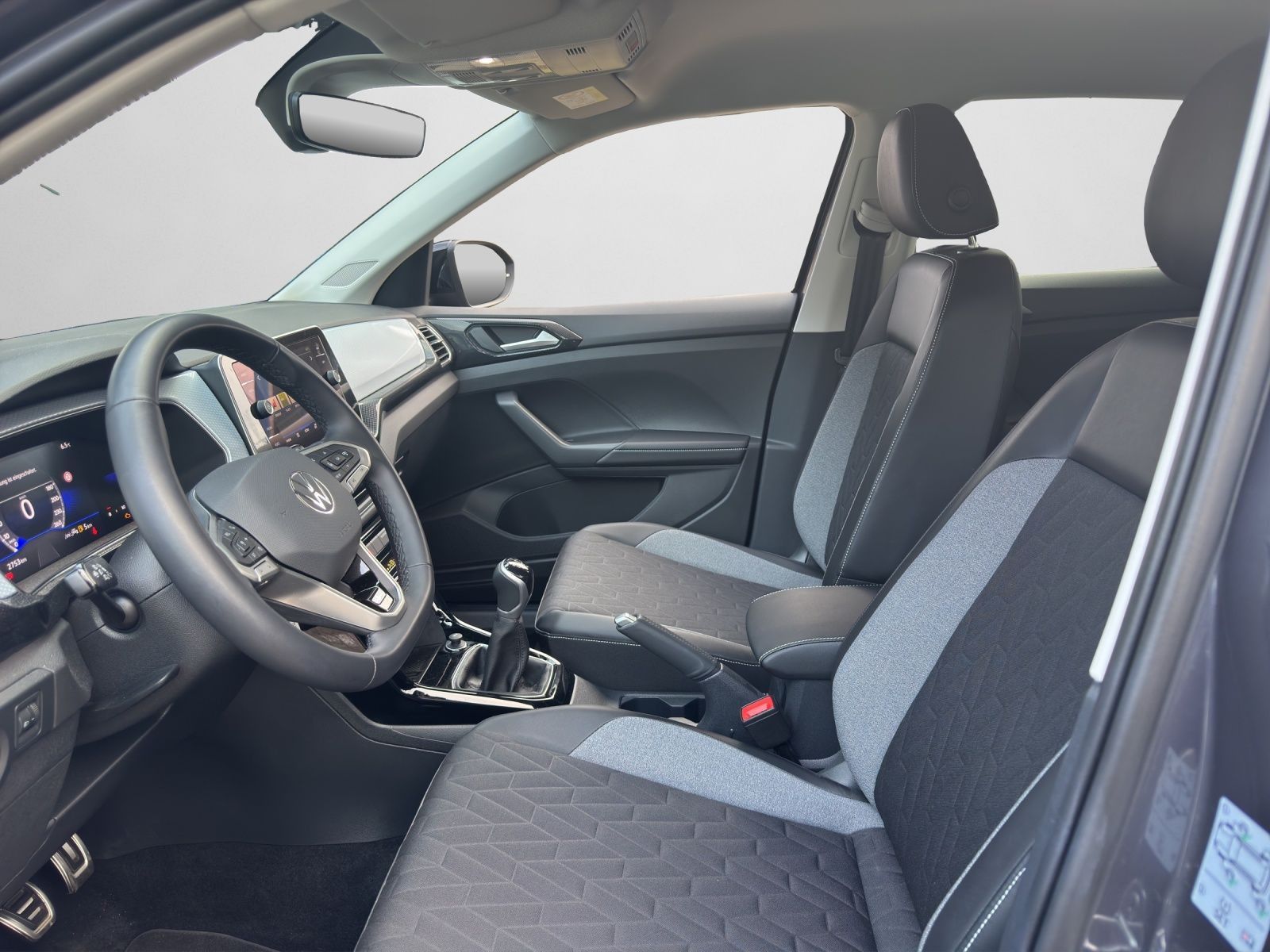 Volkswagen T-Cross - Bild 12