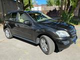 Mercedes-Benz ML 350 CDI 4MATIC -Sehr gepflegt - Mercedes-Benz aus 2010: Ml